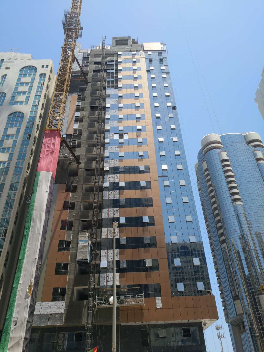 凱斯博電梯為阿聯(lián)酋阿布扎比沙新塔項目提供設(shè)備 凱斯博電梯為阿聯(lián)酋阿布扎比沙新塔項目提供設(shè)備